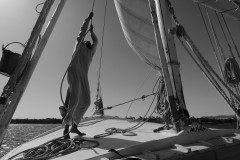 ESNAULT_Joël_Hissage_de_voile_(Egypte)_2018-02-28B_JE167_(3x2_N&B)